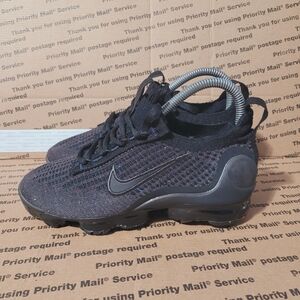 Black Nike Sneakers